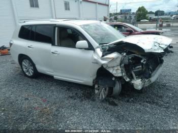  Salvage Toyota Highlander