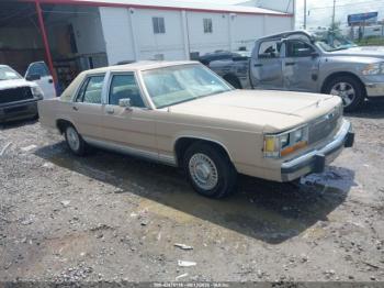  Salvage Ford Crown Victoria