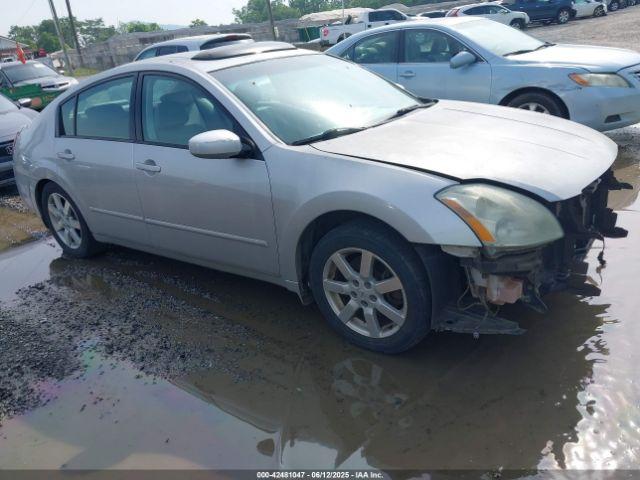  Salvage Nissan Maxima