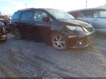  Salvage Toyota Sienna