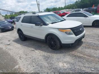 Salvage Ford Explorer