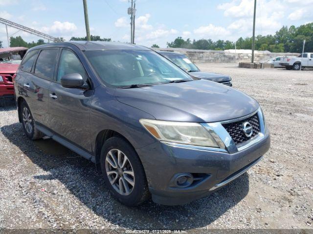  Salvage Nissan Pathfinder