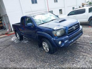  Salvage Toyota Tacoma
