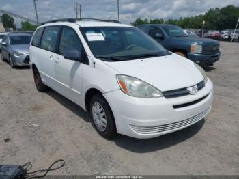  Salvage Toyota Sienna