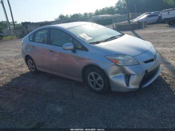  Salvage Toyota Prius