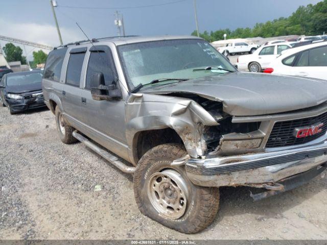  Salvage GMC Suburban 2500