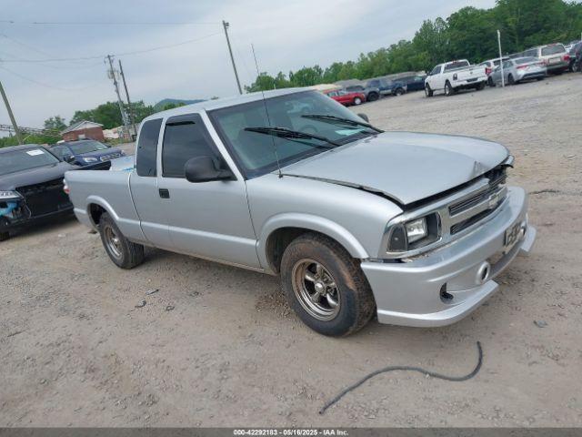  Salvage Chevrolet S-10