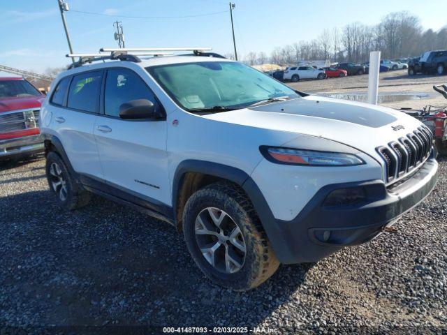  Salvage Jeep Cherokee