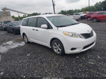  Salvage Toyota Sienna