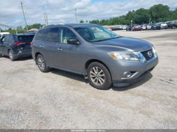  Salvage Nissan Pathfinder
