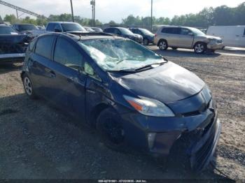  Salvage Toyota Prius