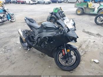  Salvage Kawasaki Zx1002
