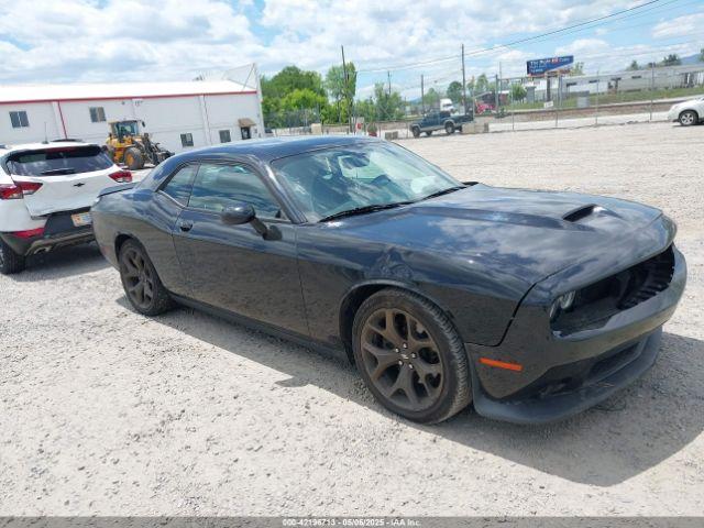  Salvage Dodge Challenger