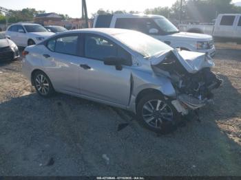  Salvage Nissan Versa