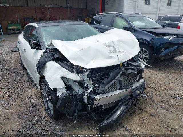  Salvage Nissan Maxima