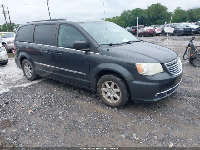  Salvage Chrysler Town & Country