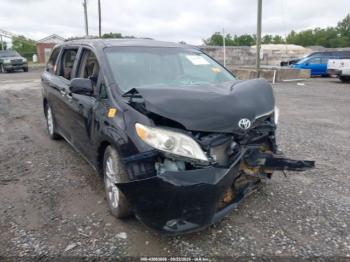  Salvage Toyota Sienna