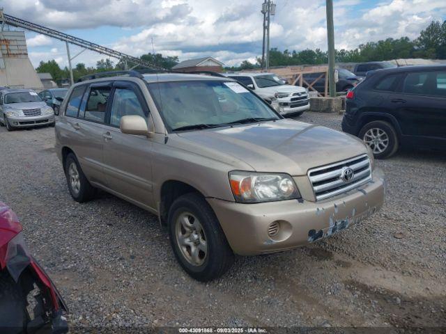  Salvage Toyota Highlander
