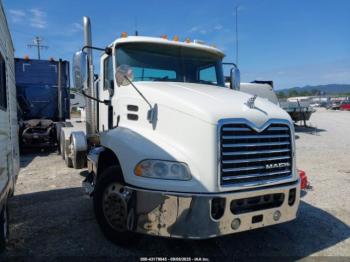  Salvage Mack 600