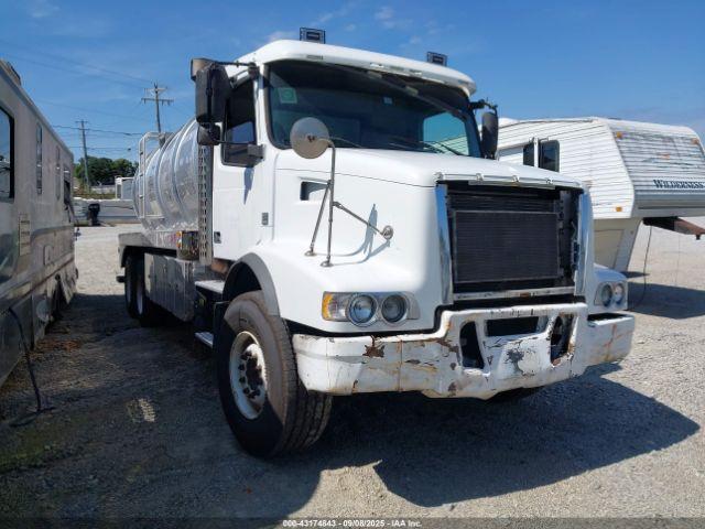  Salvage Volvo Vhd