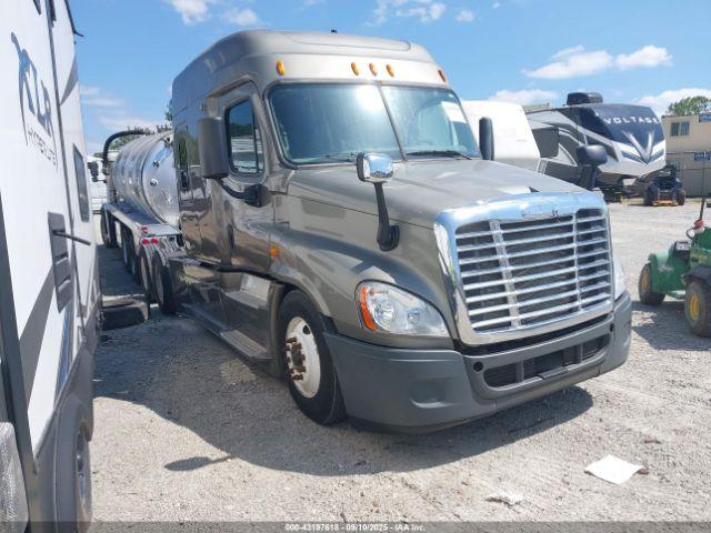 Salvage Freightliner Cascadia 125