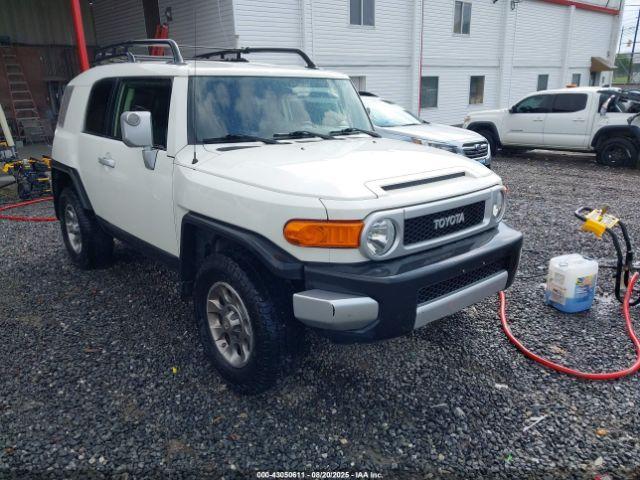  Salvage Toyota FJ Cruiser