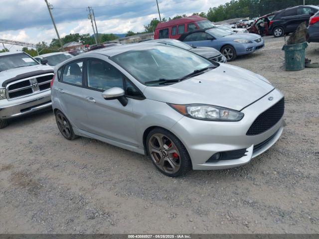  Salvage Ford Fiesta