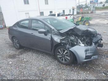  Salvage Nissan Versa