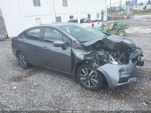  Salvage Nissan Versa