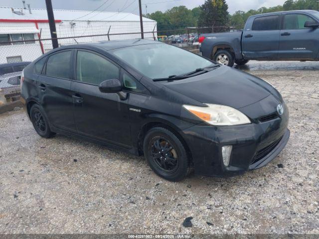  Salvage Toyota Prius
