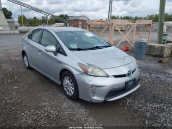  Salvage Toyota Prius