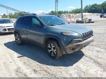  Salvage Jeep Cherokee