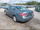 Toyota Camry Le Image 3