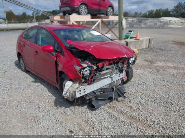 Salvage Toyota Prius