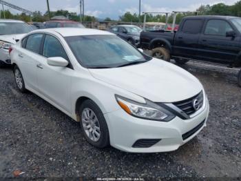  Salvage Nissan Altima