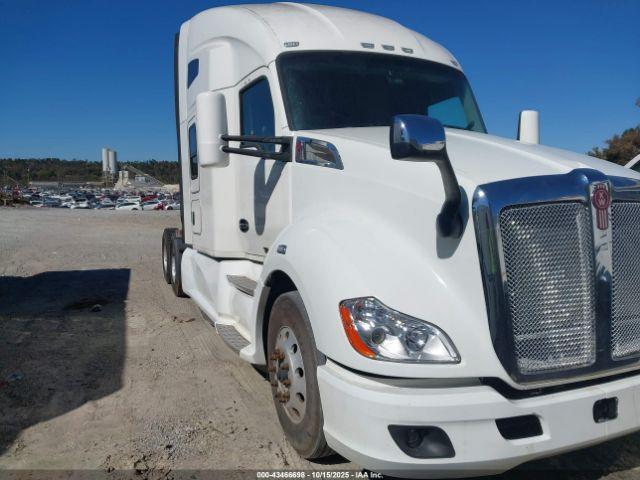 Salvage Kenworth T680