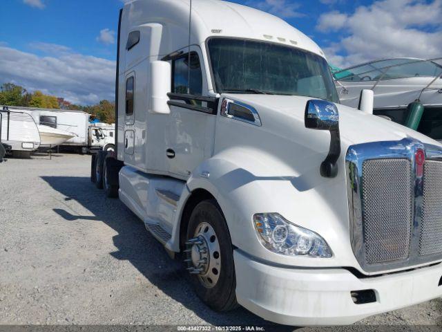  Salvage Kenworth T680