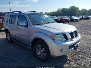  Salvage Nissan Pathfinder