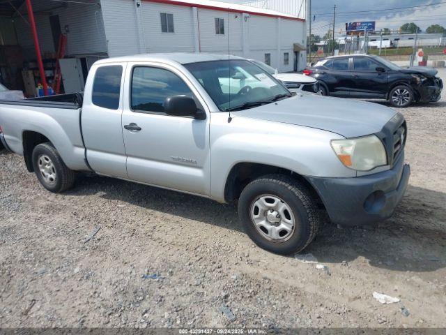  Salvage Toyota Tacoma
