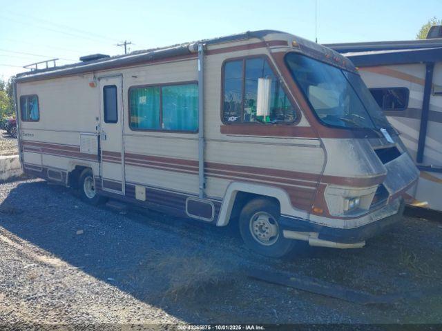  Salvage Chevrolet P30