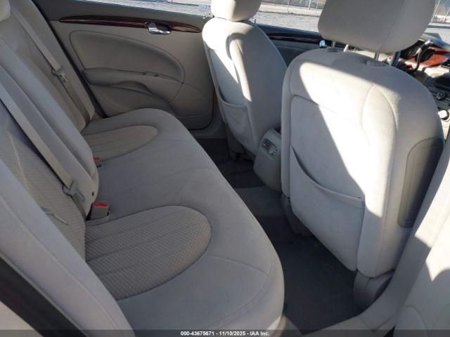 Buick Lucerne Cx Image 5
