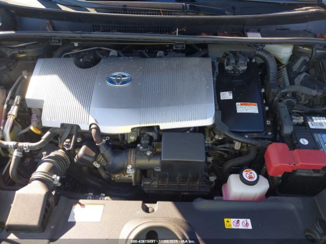 Toyota Prius Le Image 7