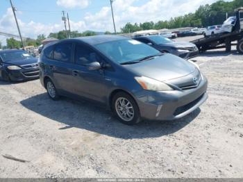 Salvage Toyota Prius v