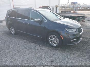  Salvage Chrysler Pacifica