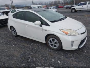  Salvage Toyota Prius