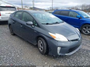  Salvage Toyota Prius