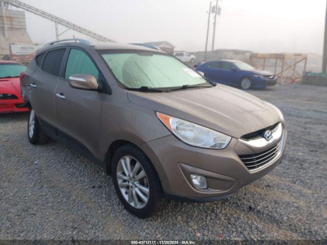 Salvage Hyundai TUCSON