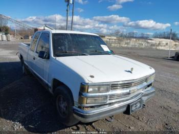  Salvage Chevrolet Gmt