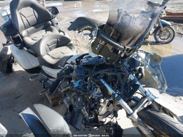  Salvage Honda Gl1800