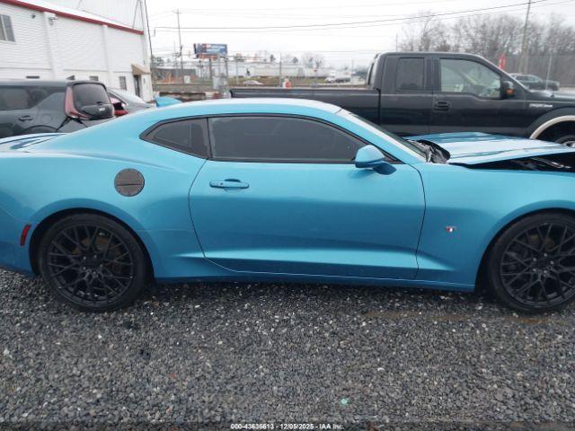 Chevrolet Camaro 1lt Image 12